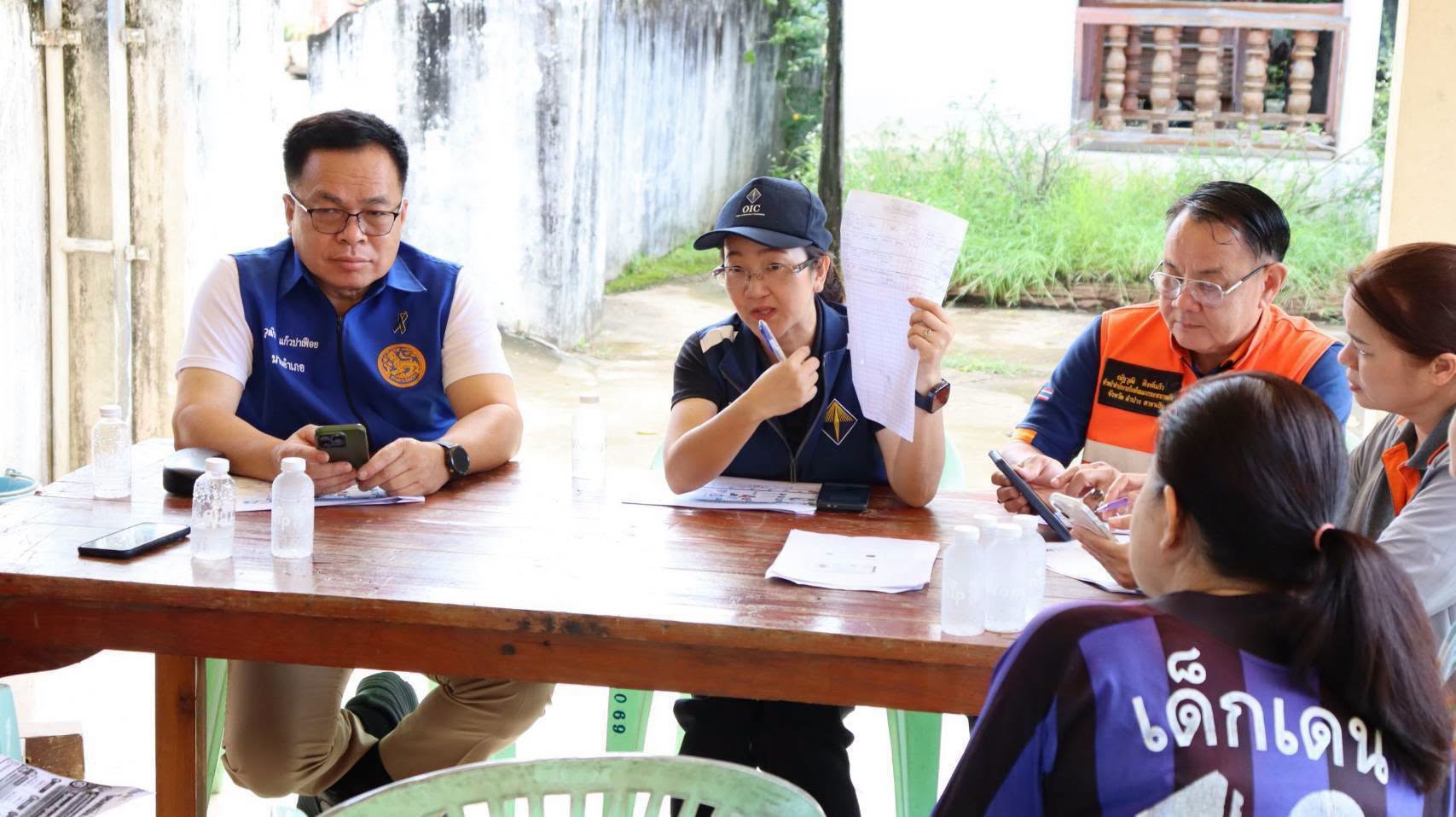 จังหวัดลำปาง เปิดลงทะเบียนโครงการประกันภัยพิบัติแห่งชาติ เร่งเยียวยาผู้ประสบอุทกภัย 70 ครัวเรือน ในตำบลแม่ปะ อำเภอเถิน