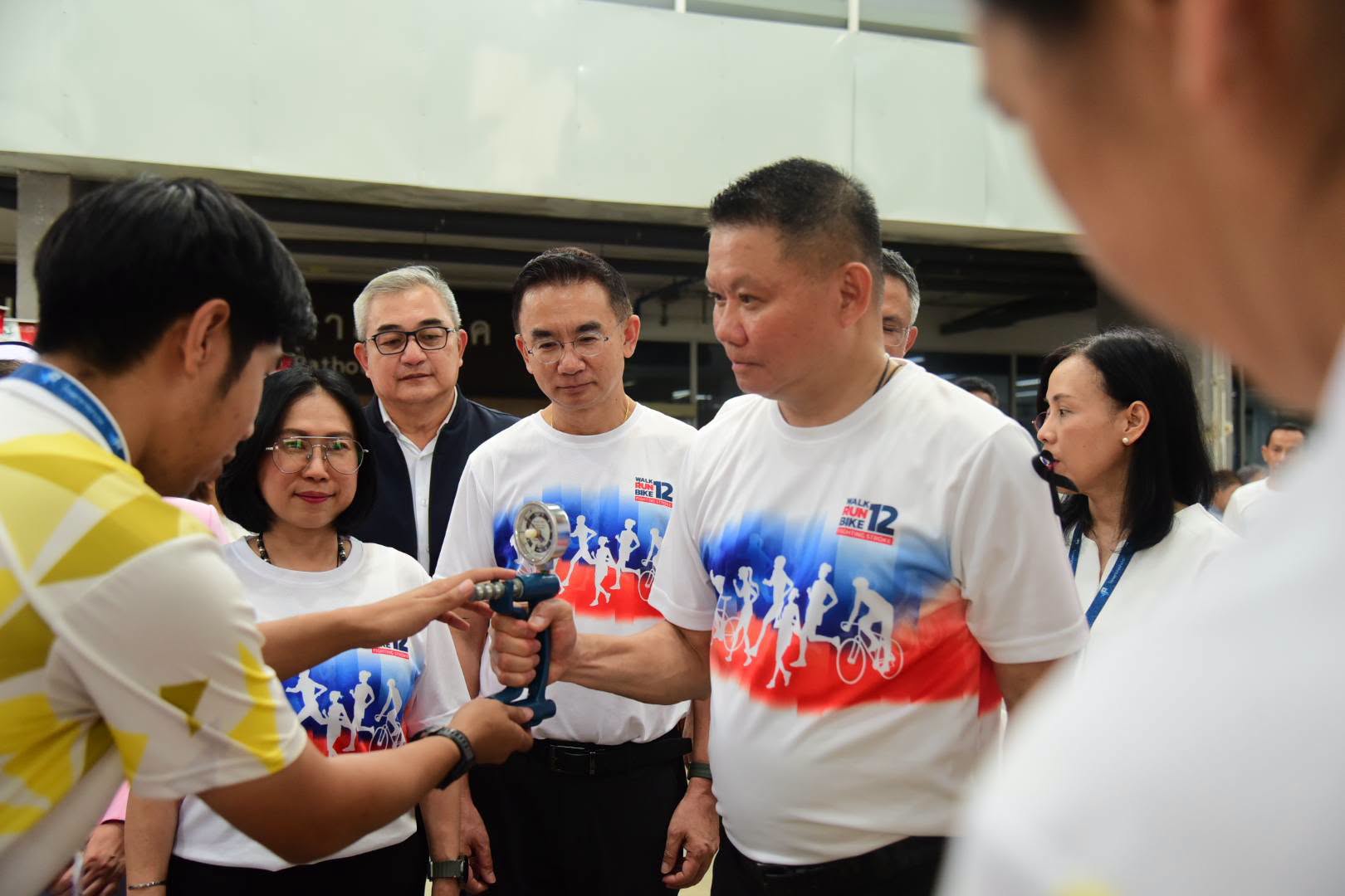จังหวัดลำปาง เปิดนิทรรศการเฉลิมพระเกียรติและนิทรรศการให้ความรู้โรคหลอดเลือดสมอง ภายใต้แนวคิด &ldquo;สโตรก 4 โรค 6 พฤติกรรม รู้แล้วทำ ป้องกันได้&rdquo;